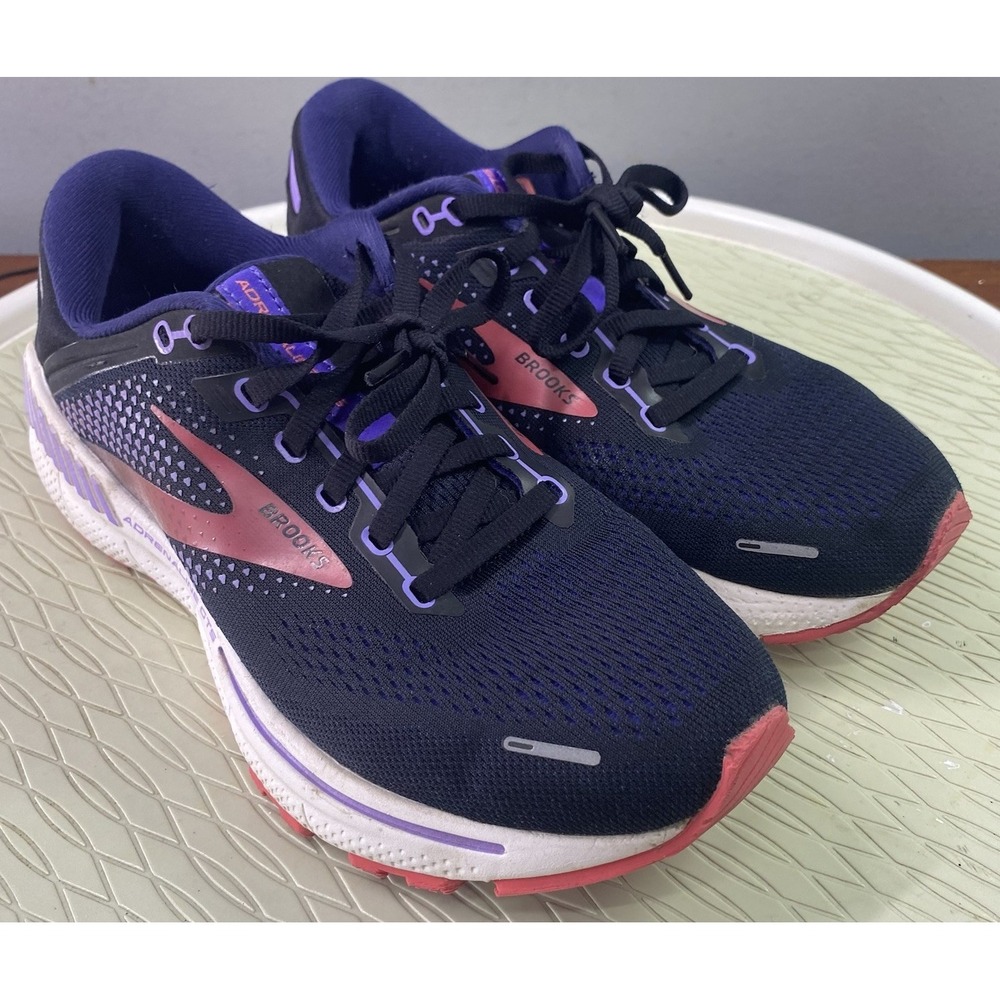Brooks Adrenaline GTS 22 Women  Athletic Running Shoe Black &Purple Sneakers 8